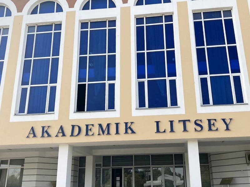 Akademik litsey o‘quvchilariga yangi imtiyozlar: kimlar stipendiya oladi?