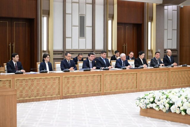 Har bir maktabda yakkakurash va jamoaviy olimpiya sport turlari bo‘yicha kamida 1 tadan to‘garak bo‘lishi shart
